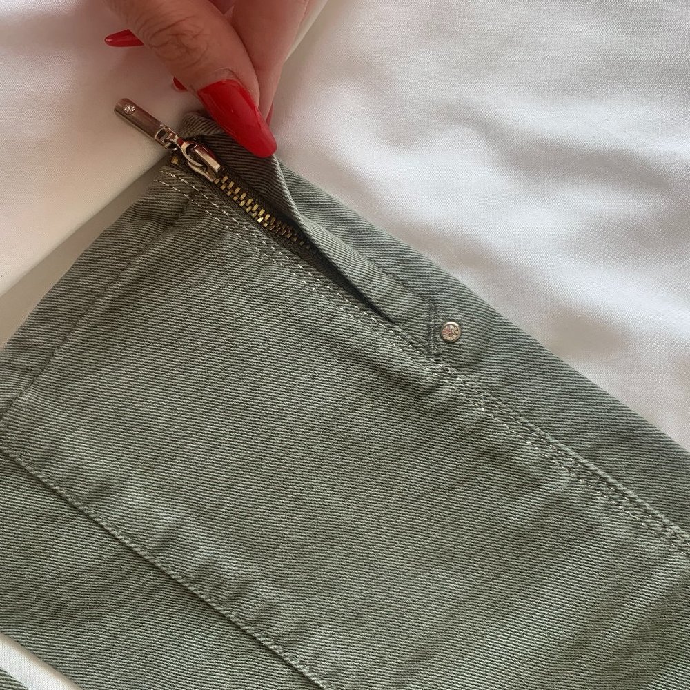 black and white, amazing pant